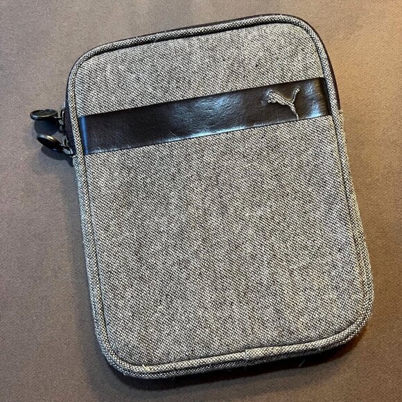 Puma Tablet Sleeve 10" Brown & Black Textured Fabric With Zipper Closure Padded - Picture 1 of 6